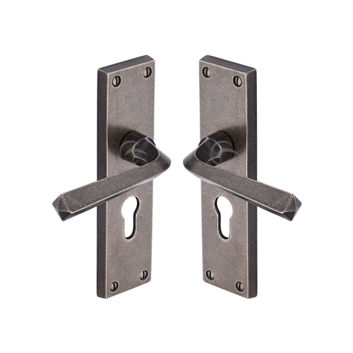 Rustic Bronze Door Handle on Plate Bridgnorth Design