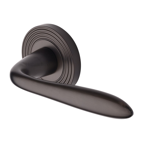 Sutton Reeded Door Handle on Round Rose