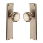 Victoria Reeded Mortice Knob on Plate